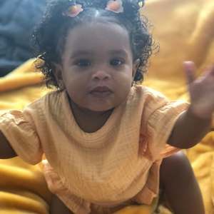 Meet your Posher, Nakia